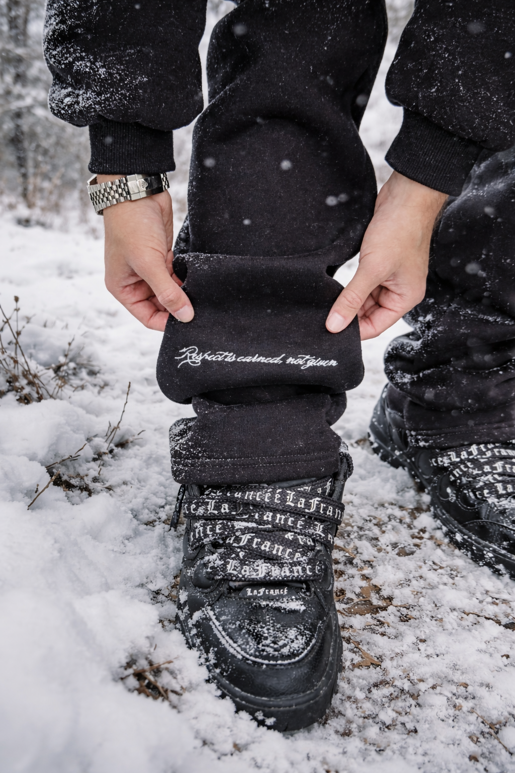 EARNED NOT G I V E N  NO.1 - TRACKSUIT Black