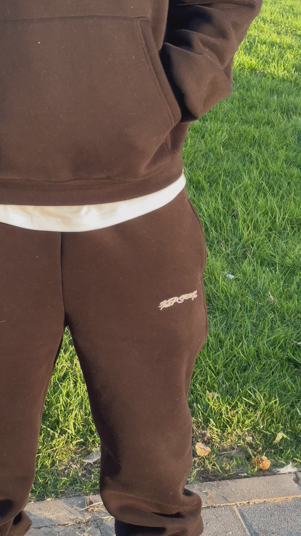 EARNED NOT G I V E N  NO.1 - TRACKSUIT Black